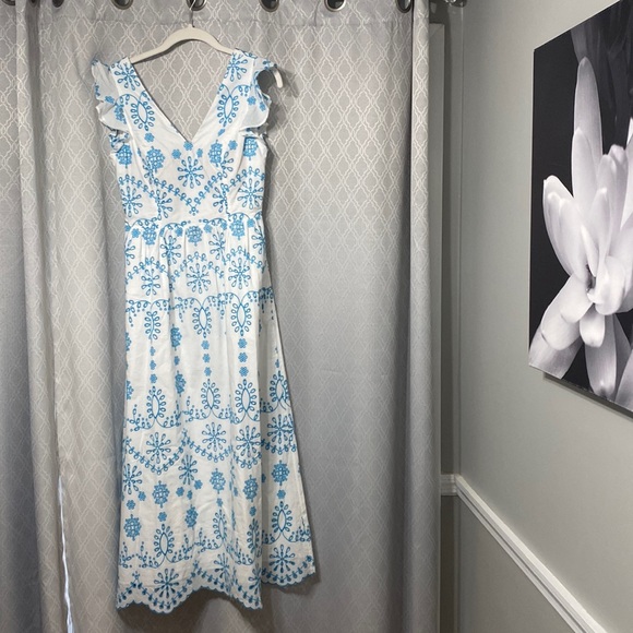 Lilly Pulitzer Dresses & Skirts - Lilly Pulitzer-Lilly Yanne Flutter Sleeve Eyelet midi dress